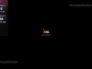 Erotikus videocsevegés bunnyxxlovexx