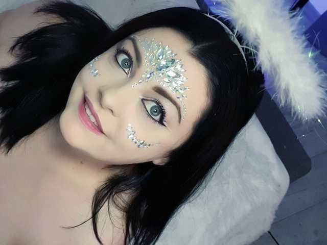 A profil fényképe BustyDelight