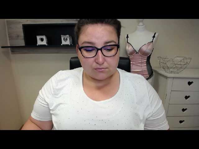 Sugárzási képernyőképek bustyLEXX