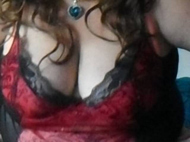 A profil fényképe BUSTYMOM