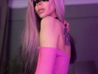 Erotikus videocsevegés Busy-Anjie