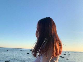 Erotikus videocsevegés Buuuuwee