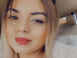 Erotikus videocsevegés caiseycute