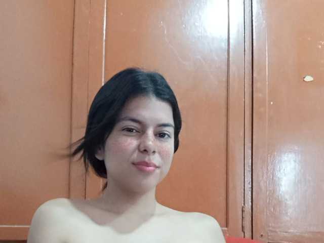 A profil fényképe camila18a