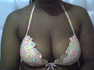 Erotikus videocsevegés Raisababy