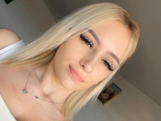 Erotikus videocsevegés Candy-Lia