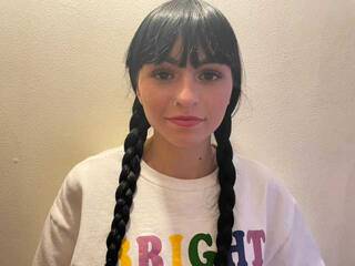 Erotikus videocsevegés CandyMelanie