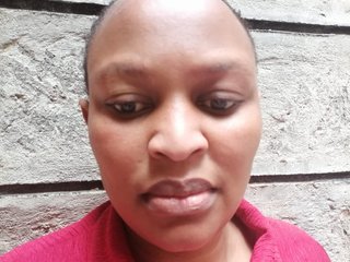 Erotikus videocsevegés Candys