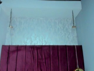 Erotikus videocsevegés CandySayss