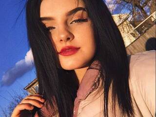 Erotikus videocsevegés CarenWillias