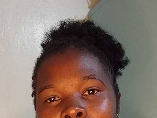 Erotikus videocsevegés Carinacaren