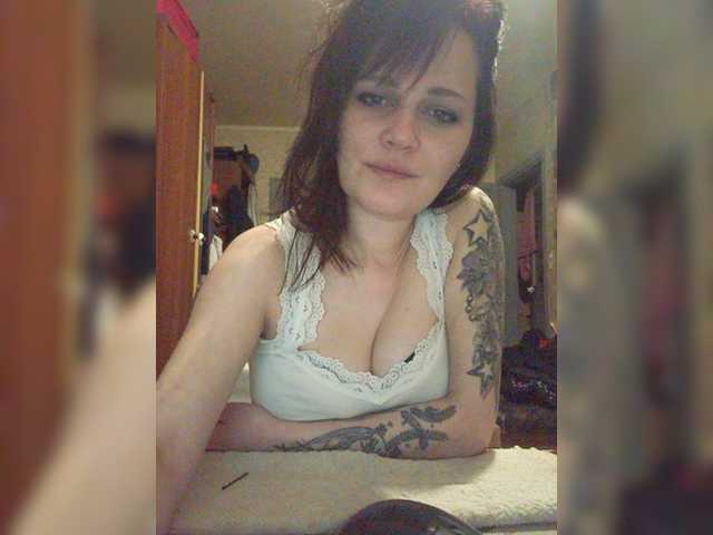 Sugárzási képernyőképek CarlyLovely