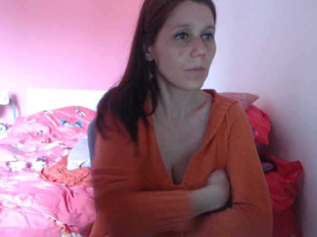 Fényképek Casiana you are in the right place if you are into soft, sensual time. i show myself in pv, no nudity in public. Pm is 30 tk #ohmibod #cutie #smile #bigboobs #naturalgirl.. je parle ausis francais