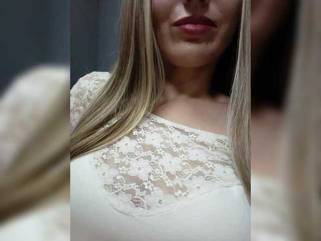 Fényképek Cassssablanca Cam2cam in private chat or in group chat