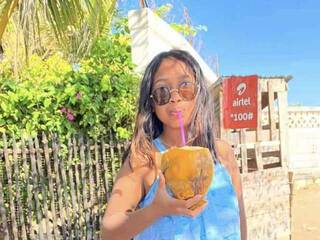 Erotikus videocsevegés Cassyah