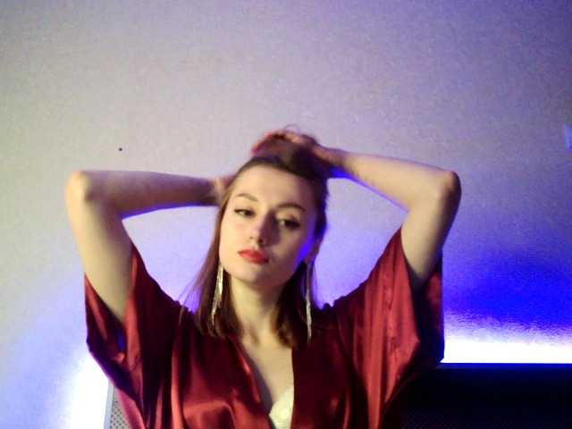 Fényképek CasyxWelove Hey guys!:) Goal- #Dance #hot #pvt #c2c #fetish #feet #roleplay Tip to add at friendlist and for requests!