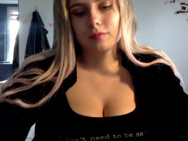 Fényképek CatalinaSweet #babe #college #bigtits #domination #fetish #blonde #fit #kinky
