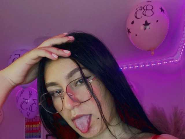 A profil fényképe Ceeleste-