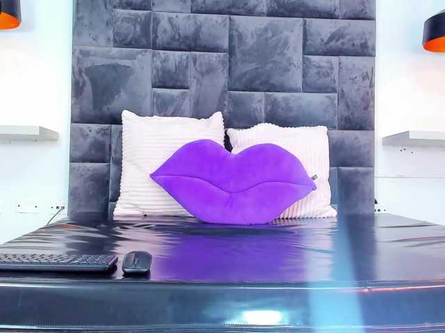 Fényképek Channel-crush ⭐ WELCOME TO MY ROOM, MY LOVE! ⭐ ENJOY AND BE PART OF MY SHOW BY CONTROLLING MY LUSH ... ! ⭐ PVT RECORDING IS ON!