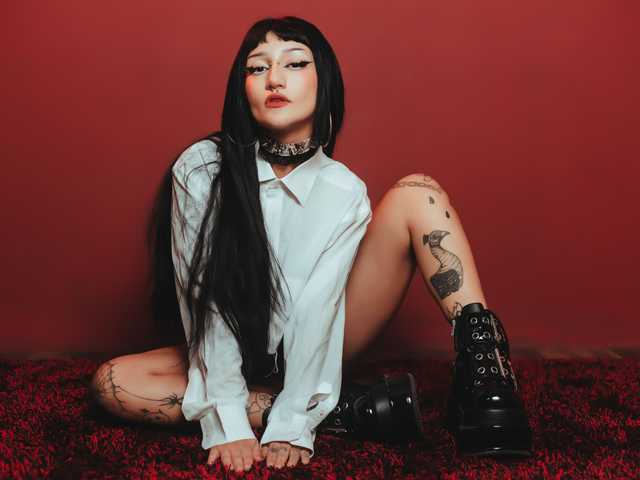 A profil fényképe CharliiS
