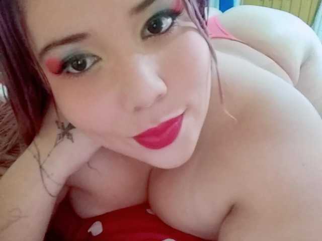 A profil fényképe CharloteAdams