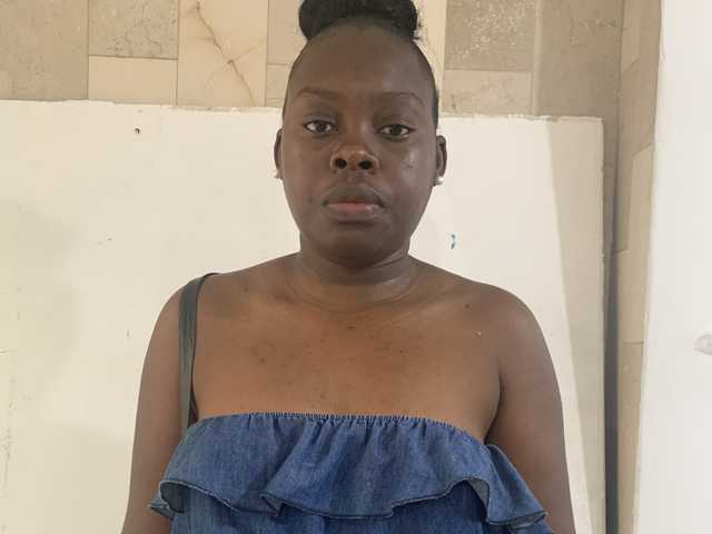 A profil fényképe charlott-1
