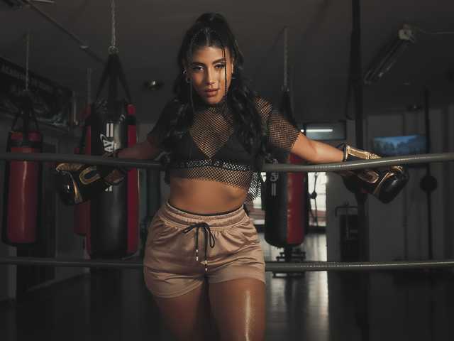 A profil fényképe Charlotte-Cox