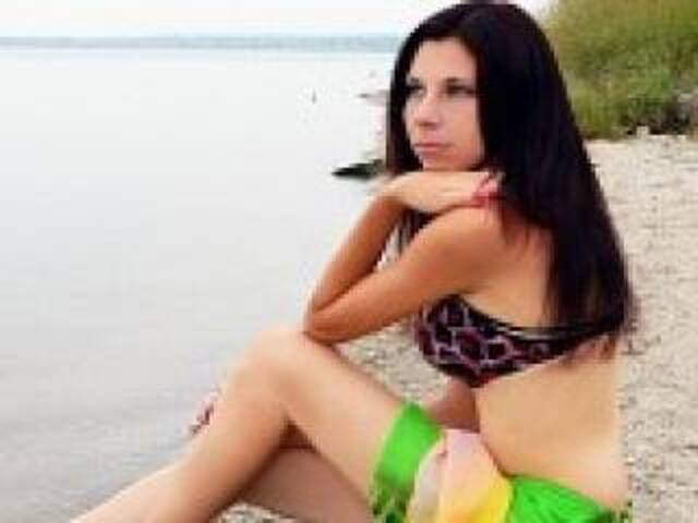 A profil fényképe charming22