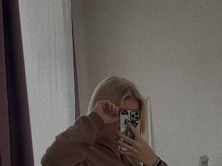 Erotikus videocsevegés Charmulik