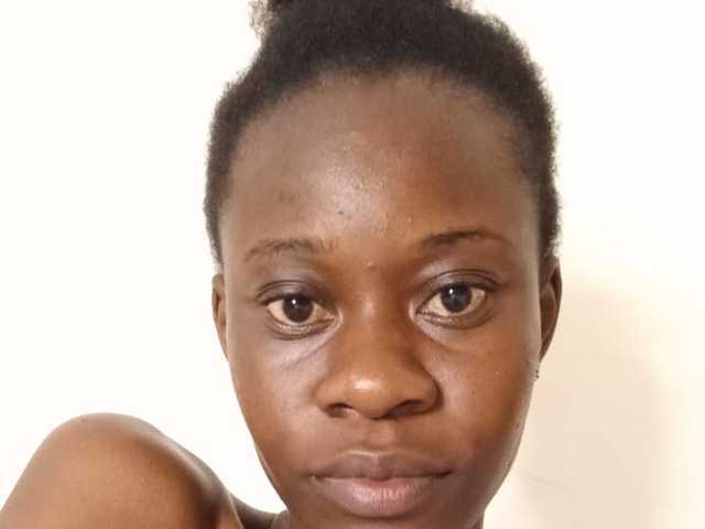 A profil fényképe charmychassy27