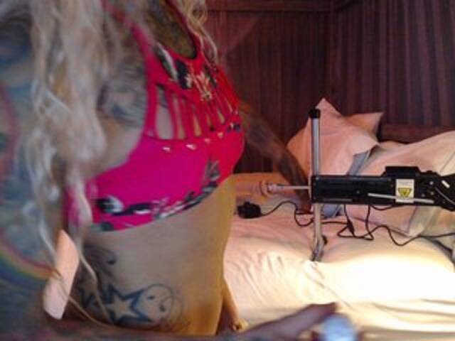 Sugárzási képernyőképek SexyDP69