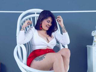 Erotikus videocsevegés CherieDevilles