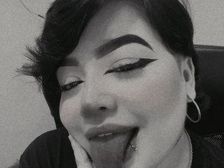 Erotikus videocsevegés cherry-bluue