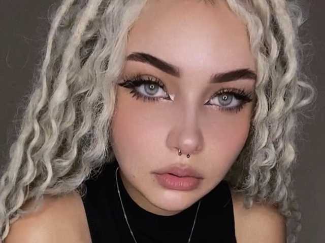 A profil fényképe -ALIIICE-