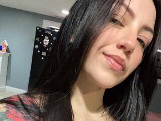 Erotikus videocsevegés Chicamala