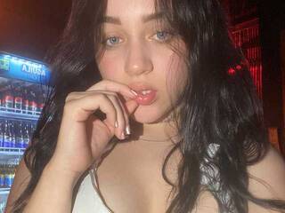 Erotikus videocsevegés Chloe-Adams19