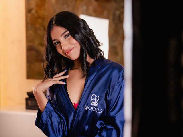 A profil fényképe ChloeMontes