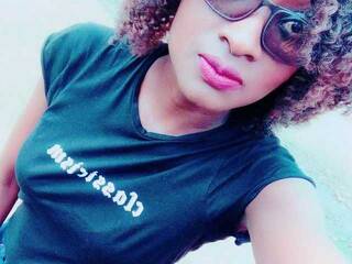 Erotikus videocsevegés chocolatebella