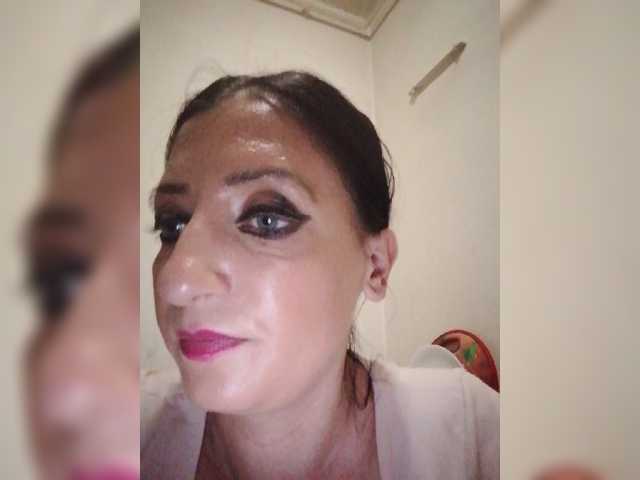 Sugárzási képernyőképek ChristianaHot