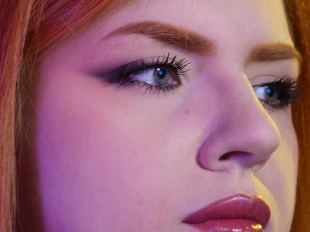 Sugárzási képernyőképek Chris_Foxx