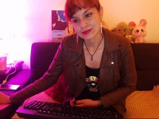 Fényképek ClaireWiiitch welcome, today only make me smile #latina #redhead #shavedpussy #anal