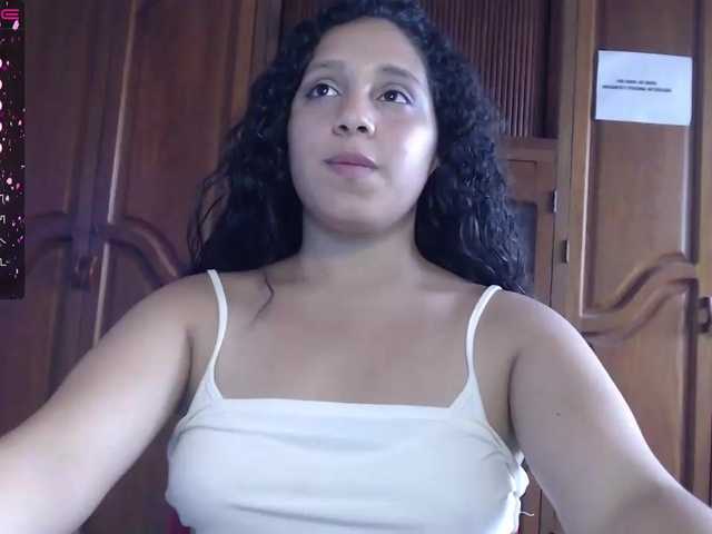 Fényképek ClaireWilliams ARE YOU READY TO CUM TILL GET DRY? CUZ I DO. DO NOT MISS MY SHOWS, YOU WON'T REGRET DADDY #lovense #ass #latina #boobs #chatting #games #curvy