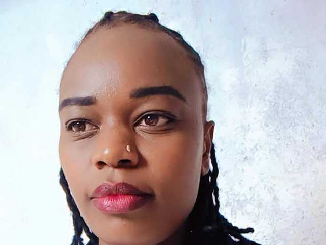 A profil fényképe Clara-mylah