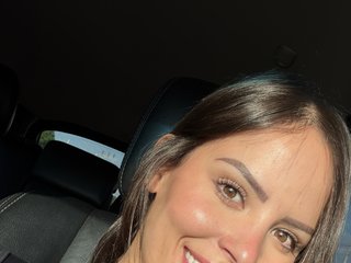 Erotikus videocsevegés Colombianahorny