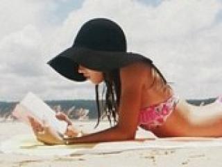 Erotikus videocsevegés comelly