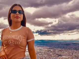 Erotikus videocsevegés Conii22