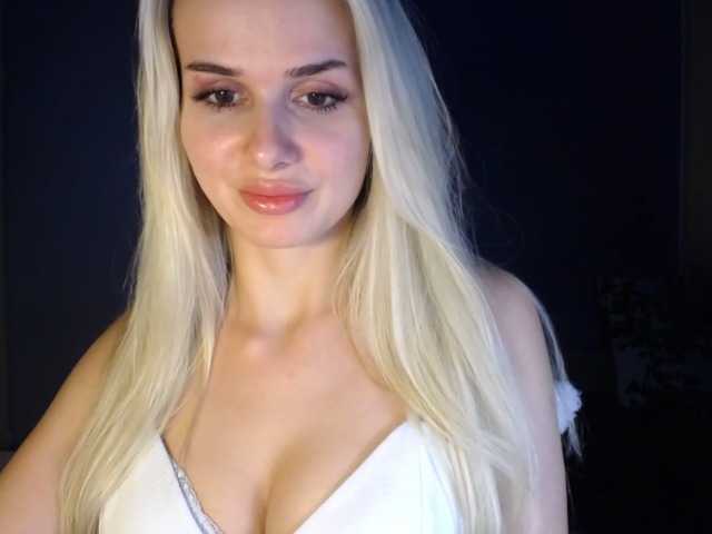 Sugárzási képernyőképek Cornelia22hot