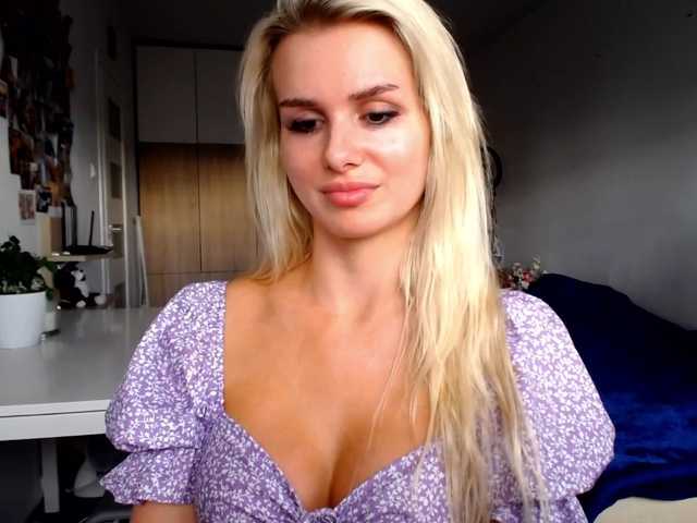 Sugárzási képernyőképek Cornelia22hot