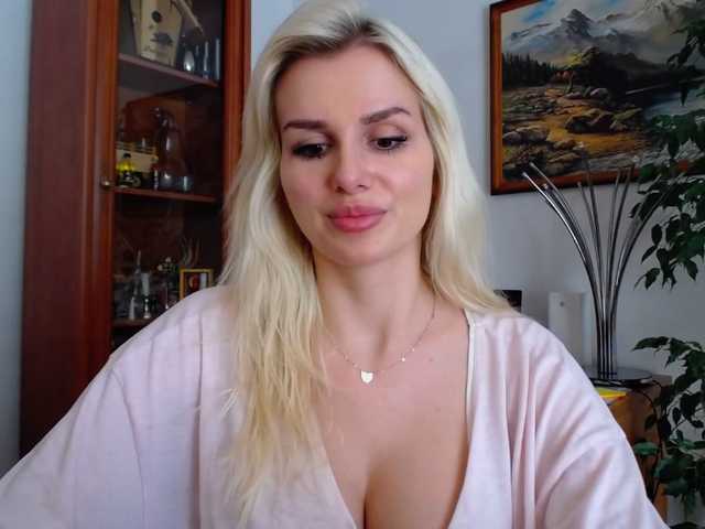 Sugárzási képernyőképek Cornelia22hot