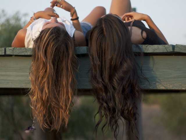 A profil fényképe coupgirlsles
